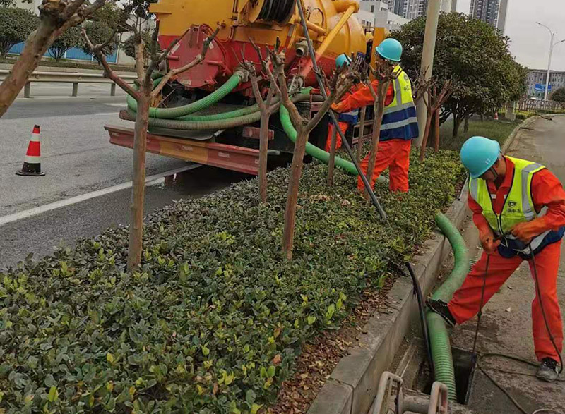 贵南市政管道清淤